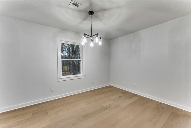 27 Cromer Drive, Bella Vista, AR 72715