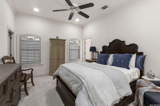 4 WATERFORD GLN, San Antonio, TX 78257