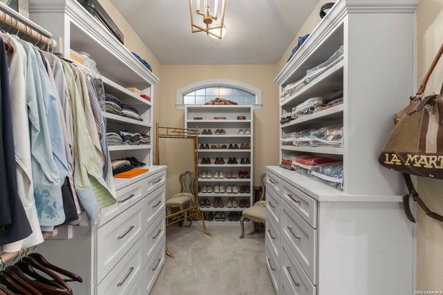 4 WATERFORD GLN, San Antonio, TX 78257
