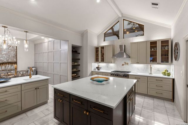 4 WATERFORD GLN, San Antonio, TX 78257