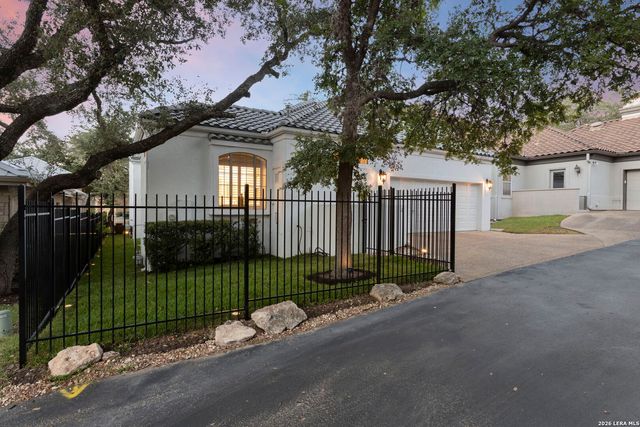 4 WATERFORD GLN, San Antonio, TX 78257