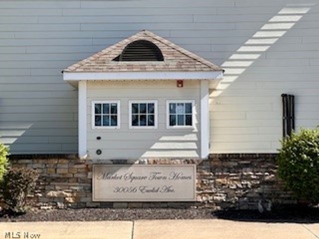 30056 Euclid Avenue 14, Wickliffe, OH 44092