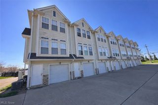 30056 Euclid Avenue 14, Wickliffe, OH 44092