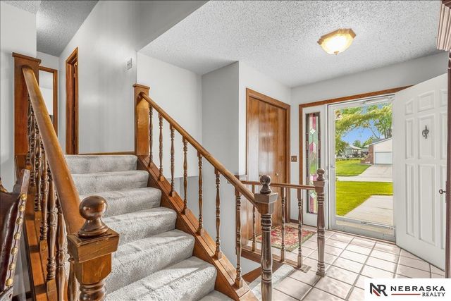3809 N 206th Street, Omaha, NE 68022