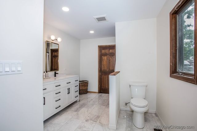 304 Polo Lane, Oak Brook, IL 60523