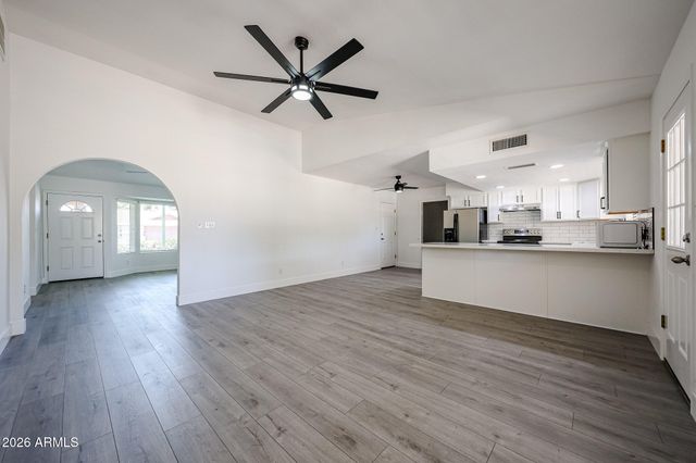 3760 E GABLE Avenue, Mesa, AZ 85206