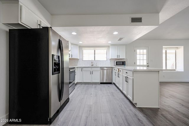 3760 E GABLE Avenue, Mesa, AZ 85206