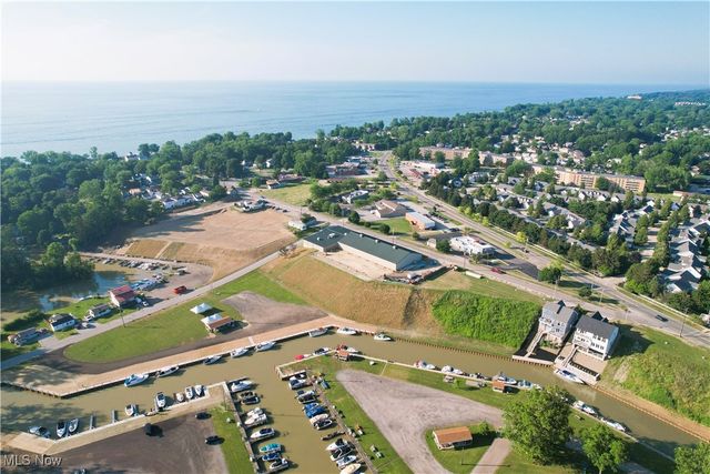 2048 Forest Drive, Eastlake, OH 44095