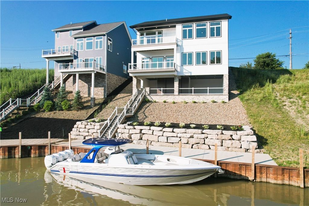 2048 Forest Drive, Eastlake, OH 44095