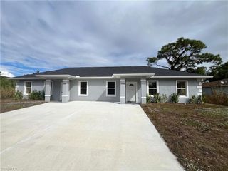 5336/5338 29th ST SW, Lehigh Acres, FL 33973