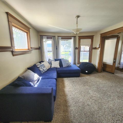 529 West BOULEVARD, Racine, WI 53405