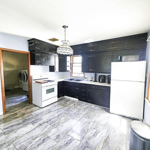 529 West BOULEVARD, Racine, WI 53405