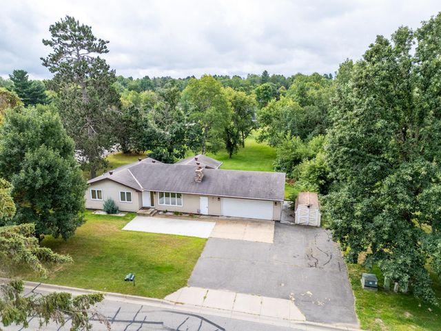 520 Ridgewood Road, Grand Rapids, MN 55744