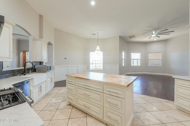 7171 W QUARTER HORSE Run, Coolidge, AZ 85128