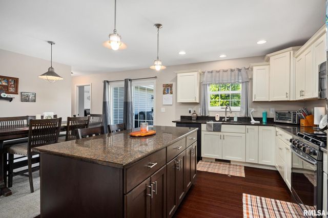 5 OSPREY Court, Pekin, IL 61554