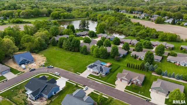 5 OSPREY Court, Pekin, IL 61554