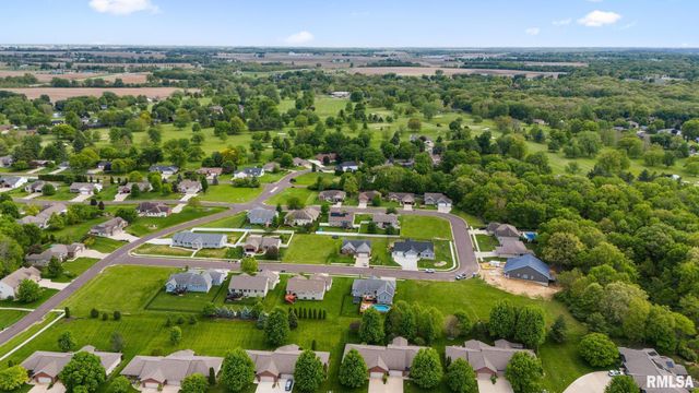 5 OSPREY Court, Pekin, IL 61554