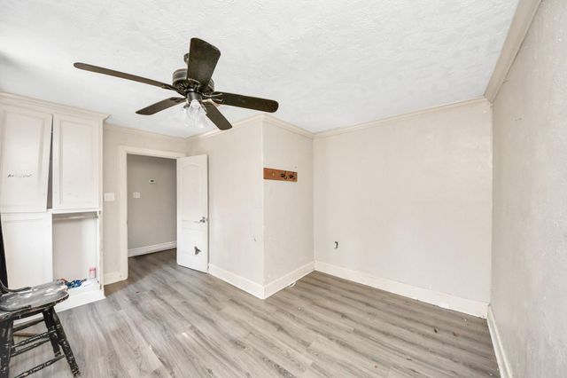 5714 Justin St, Houston, TX 77521