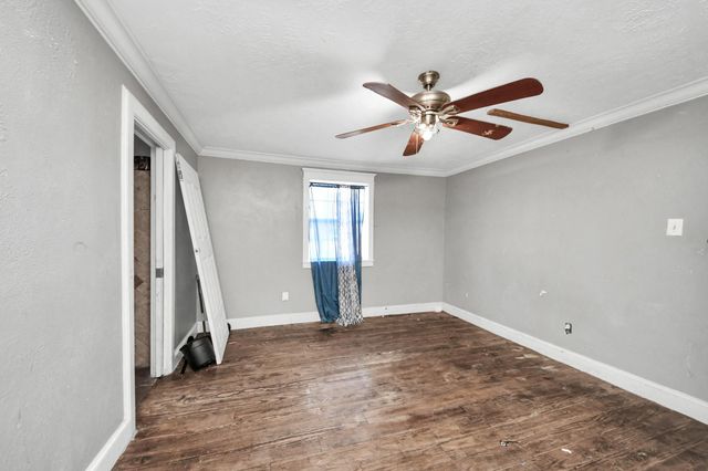 5714 Justin St, Houston, TX 77521