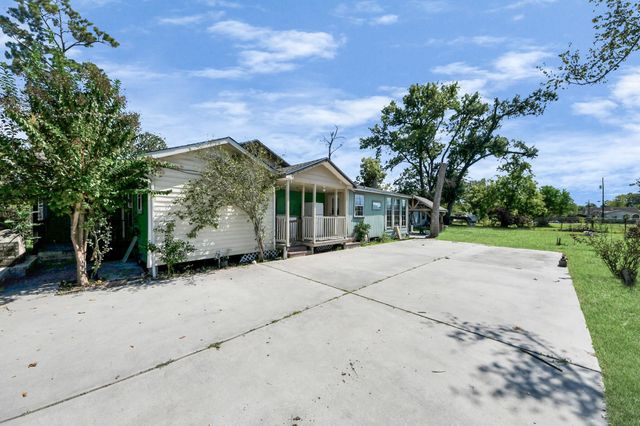 5714 Justin St, Houston, TX 77521