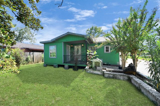 5714 Justin St, Houston, TX 77521