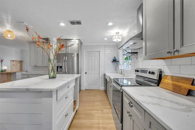 1611 CHESTNUT AVENUE, Winter Park, FL 32789