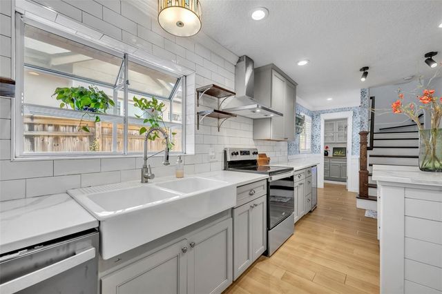 1611 CHESTNUT AVENUE, Winter Park, FL 32789