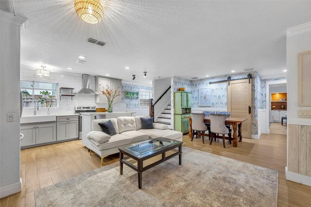1611 CHESTNUT AVENUE, Winter Park, FL 32789