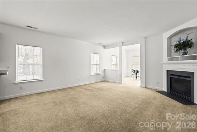 8227 Four Sisters Lane, Charlotte, NC 28215