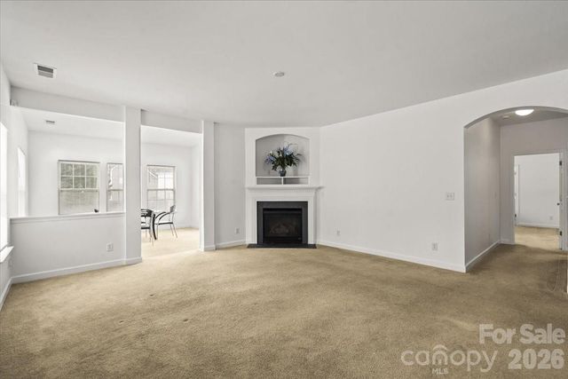 8227 Four Sisters Lane, Charlotte, NC 28215