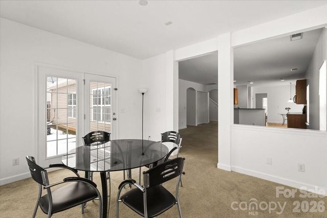 8227 Four Sisters Lane, Charlotte, NC 28215