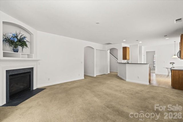 8227 Four Sisters Lane, Charlotte, NC 28215