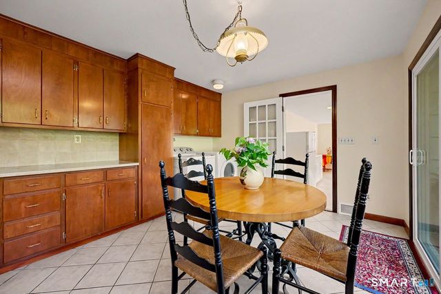 60 Rosebrook Drive, Stratford, CT 06614