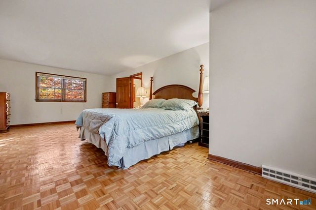 60 Rosebrook Drive, Stratford, CT 06614