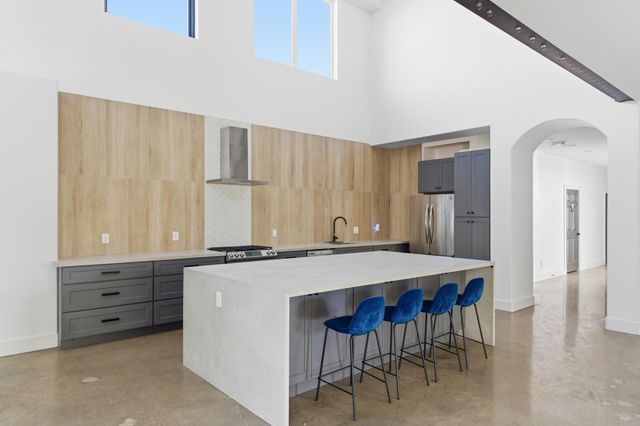 1905 Dowling Drive, Richmond, TX 77469