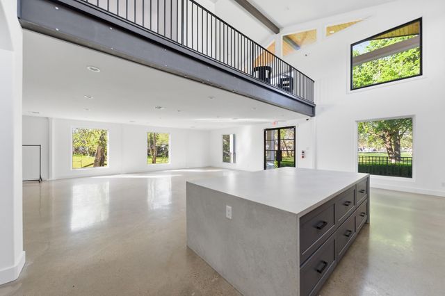 1905 Dowling Drive, Richmond, TX 77469