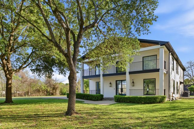 1905 Dowling Drive, Richmond, TX 77469