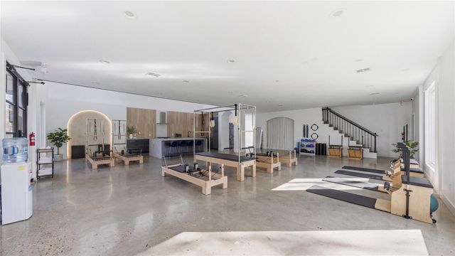 1905 Dowling Drive, Richmond, TX 77469