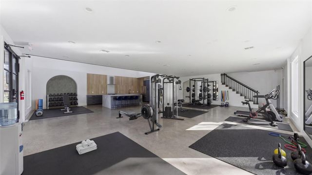 1905 Dowling Drive, Richmond, TX 77469