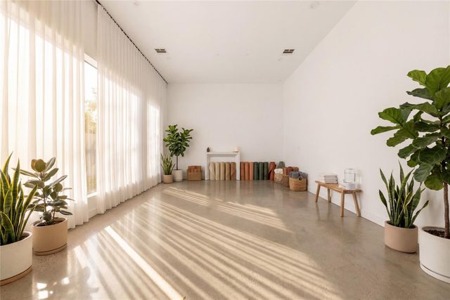 1905 Dowling Drive, Richmond, TX 77469