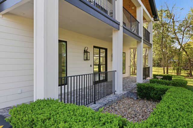 1905 Dowling Drive, Richmond, TX 77469