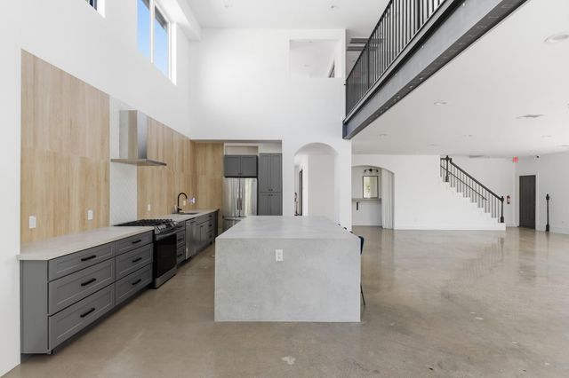 1905 Dowling Drive, Richmond, TX 77469