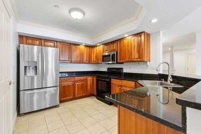 350 Greene St 306, North Andover, MA 01845