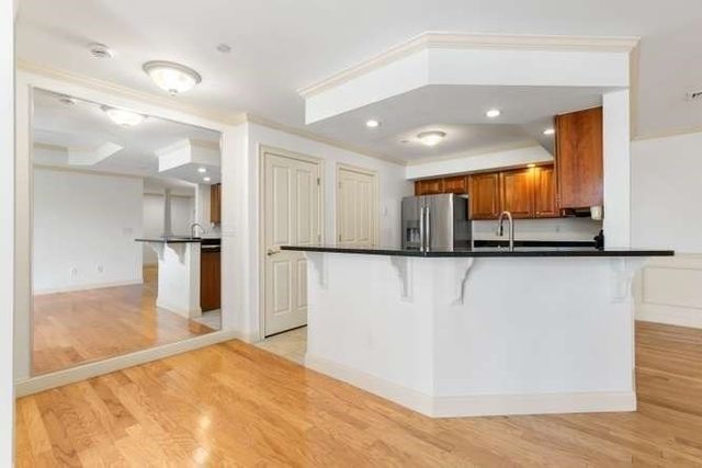 350 Greene St 306, North Andover, MA 01845