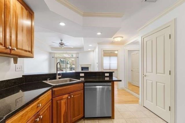 350 Greene St 306, North Andover, MA 01845