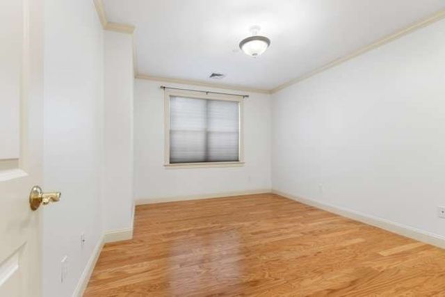 350 Greene St 306, North Andover, MA 01845