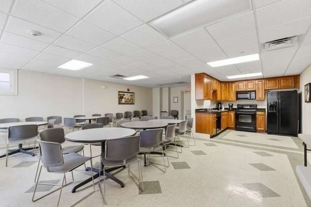 350 Greene St 306, North Andover, MA 01845