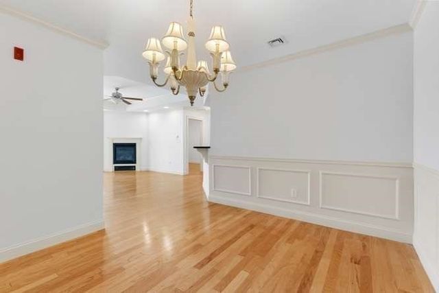 350 Greene St 306, North Andover, MA 01845