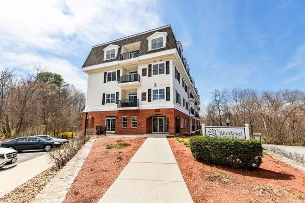 350 Greene St 306, North Andover, MA 01845
