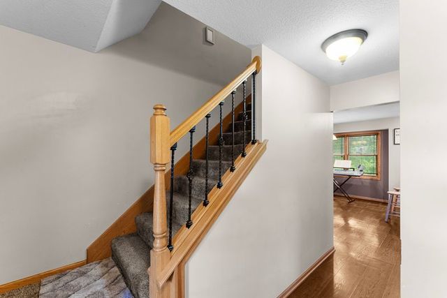 105 Shawnee Circle, Eldridge, IA 52478